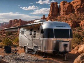 Airstream Flying Cloud